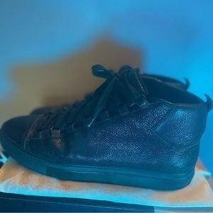 Balenciaga Arena High size 9.5 mens